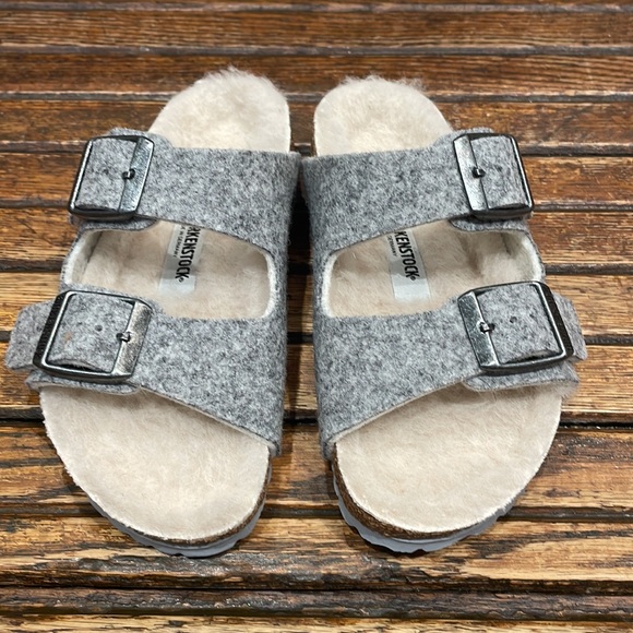 Brand new tiny Birkenstock wool Arizonas in kid sizes. - Picture 3 of 4